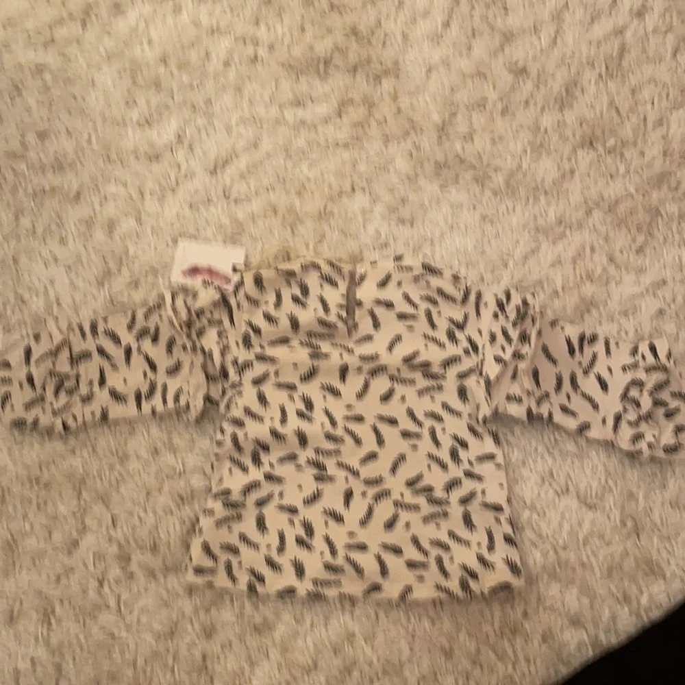 NWT Jessica Simpson Baby Girls Feather Print Wild Two Piece Set!